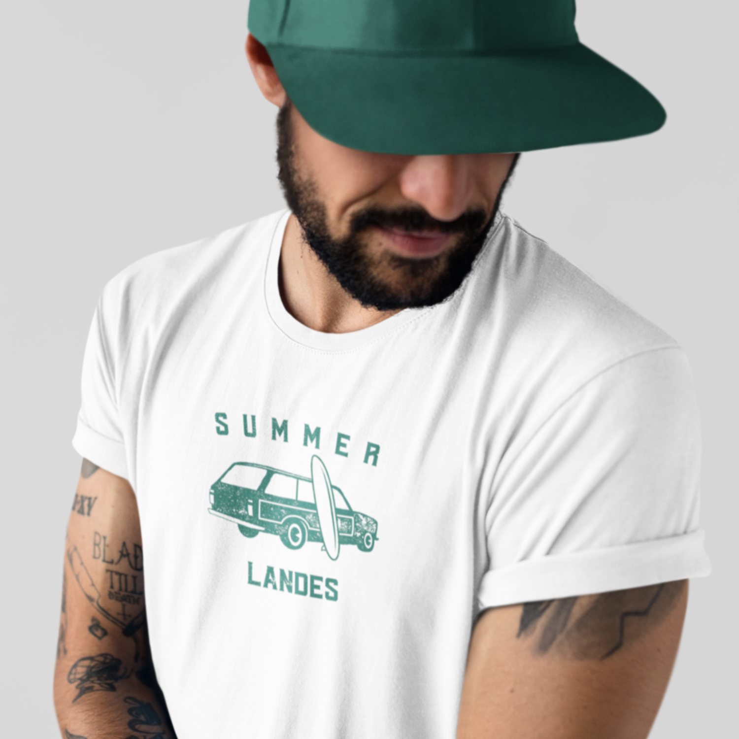 T-shirt blanc Summer Landes illustration voiture surf minimaliste, ambiance plage Hossegor et lifestyle surf Landes